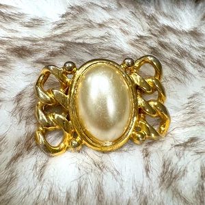 Pearl Brooch